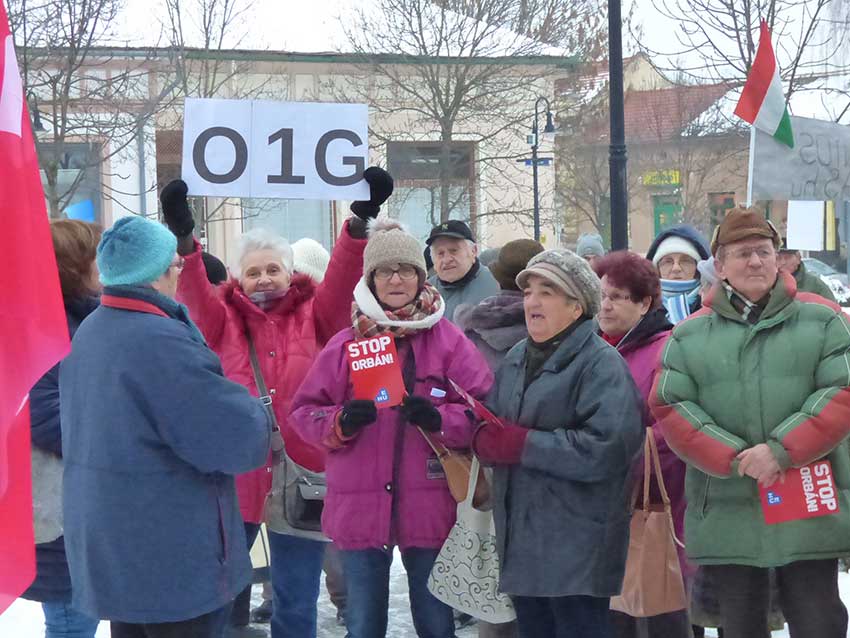 Az ellenzéki tüntetés zavarba hozta Czira propagandagépezetét