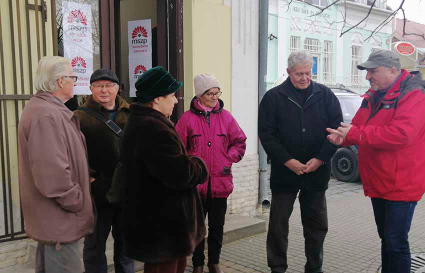 Igazságos nyugdíjemelést, erős szakszervezetet! 