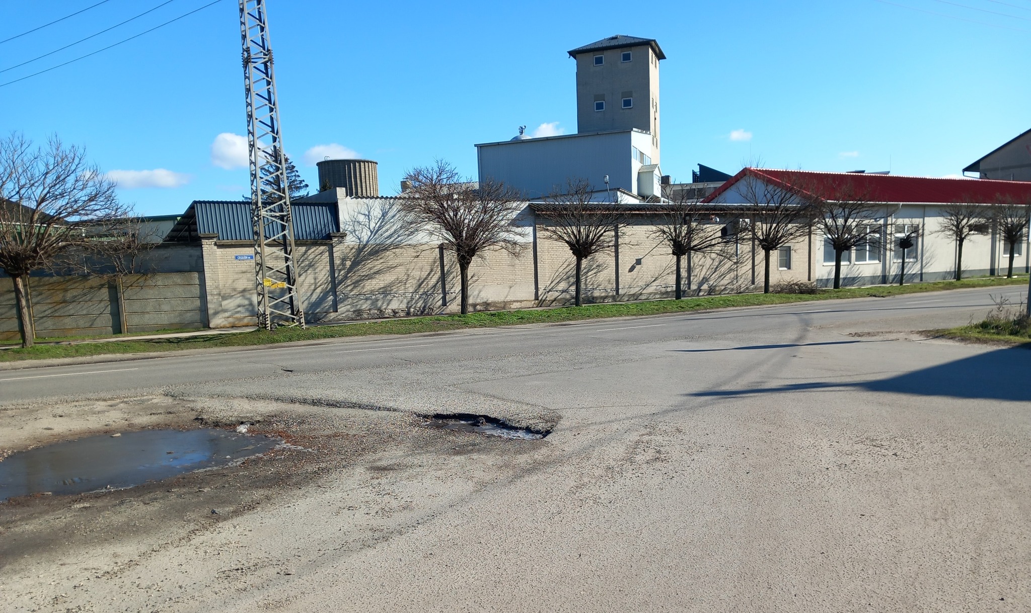 Épüljön gyalogátkelő a Ceglédi út–Balaton utca kereszteződésben!