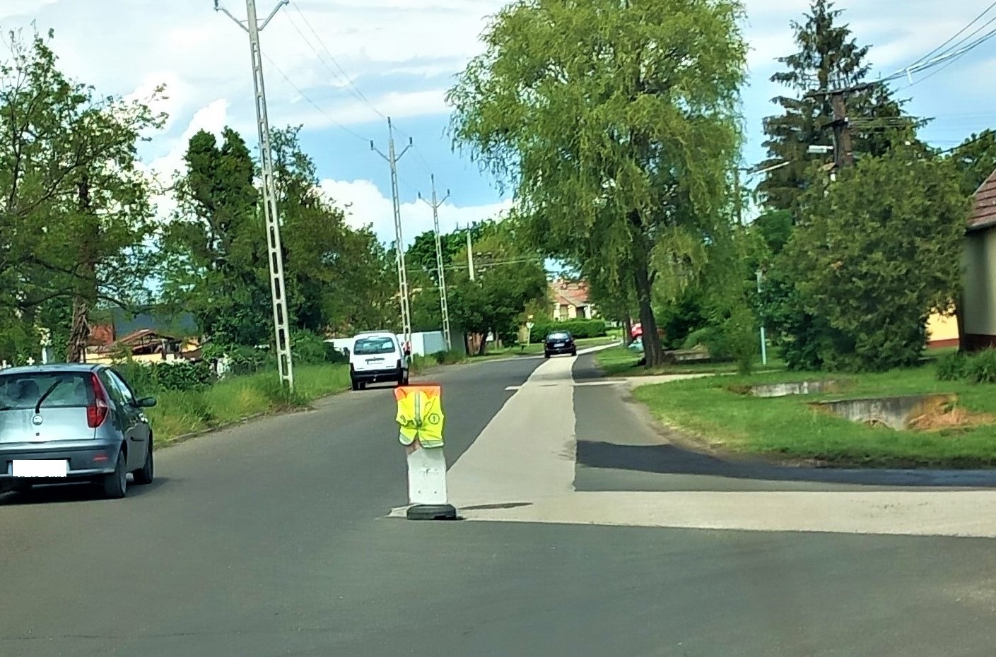 Balesetveszély a katolikus temetőnél