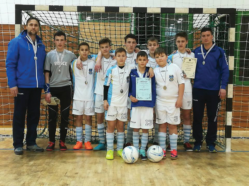 ABONY: Ezüstérmes lett a KID FC U14-es csapata